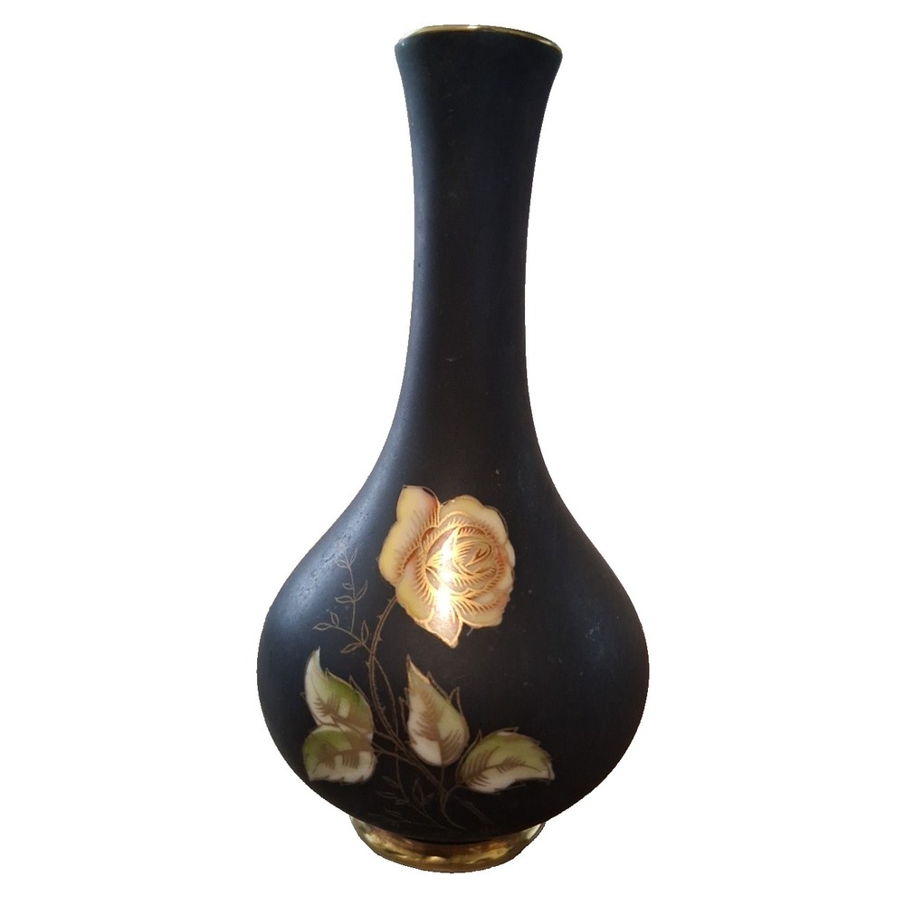 22 Karat Gold Rimmed on Royal‎ Porzellan Bavaria Handarbeit Vase